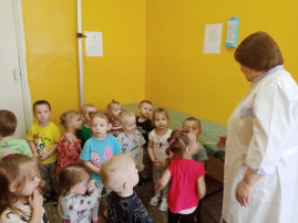 Дети первой младшей группы детского сада побывали в медицинском кабинете. Дети первой младшей группы детского сада побывали в медицинском кабинете.