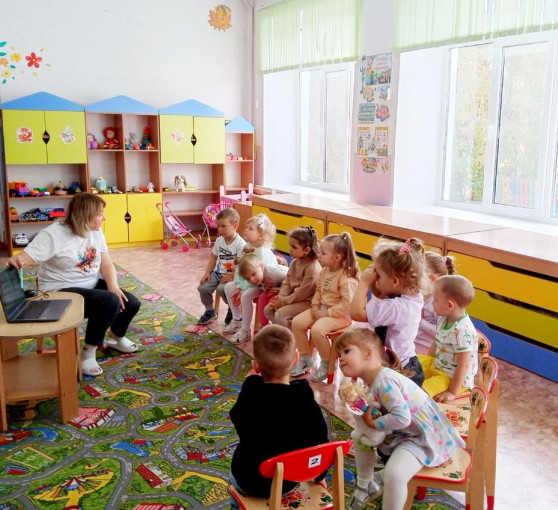 Беседа на тему: " Опасные ситуации на улице и дома" Беседа на тему: " Опасные ситуации на улице и дома".